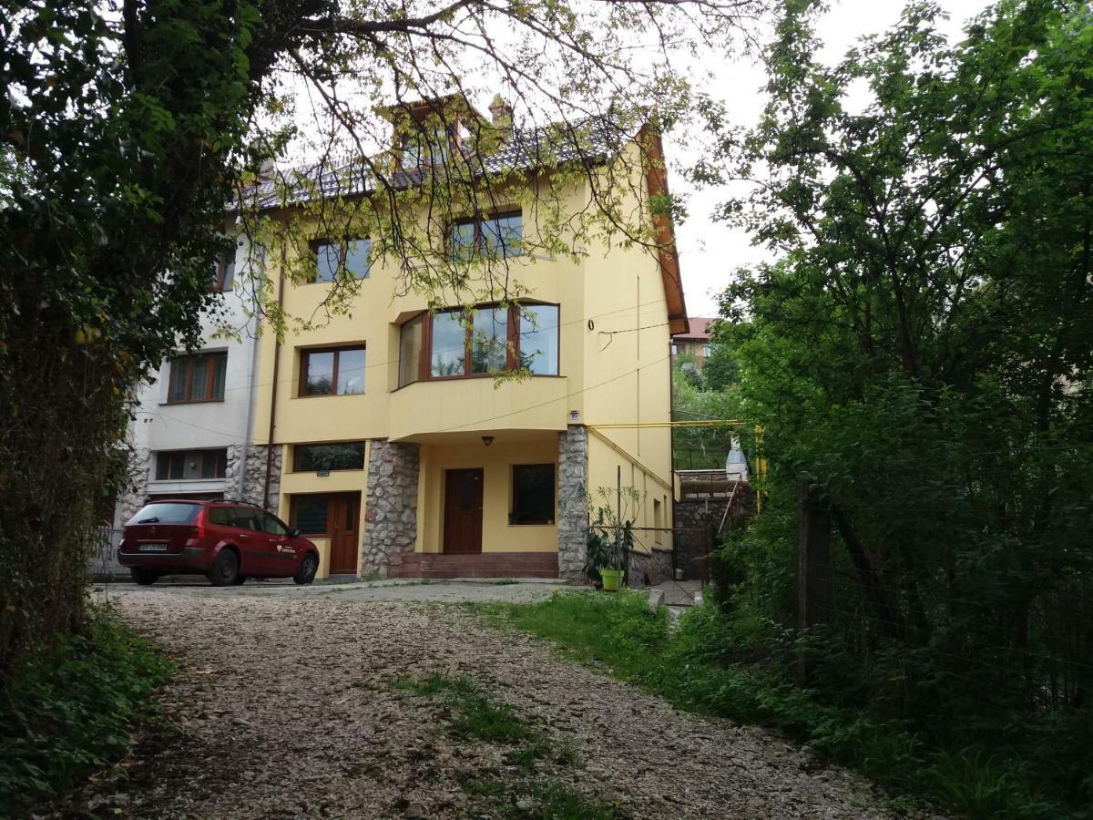 Guest house Liana 3*