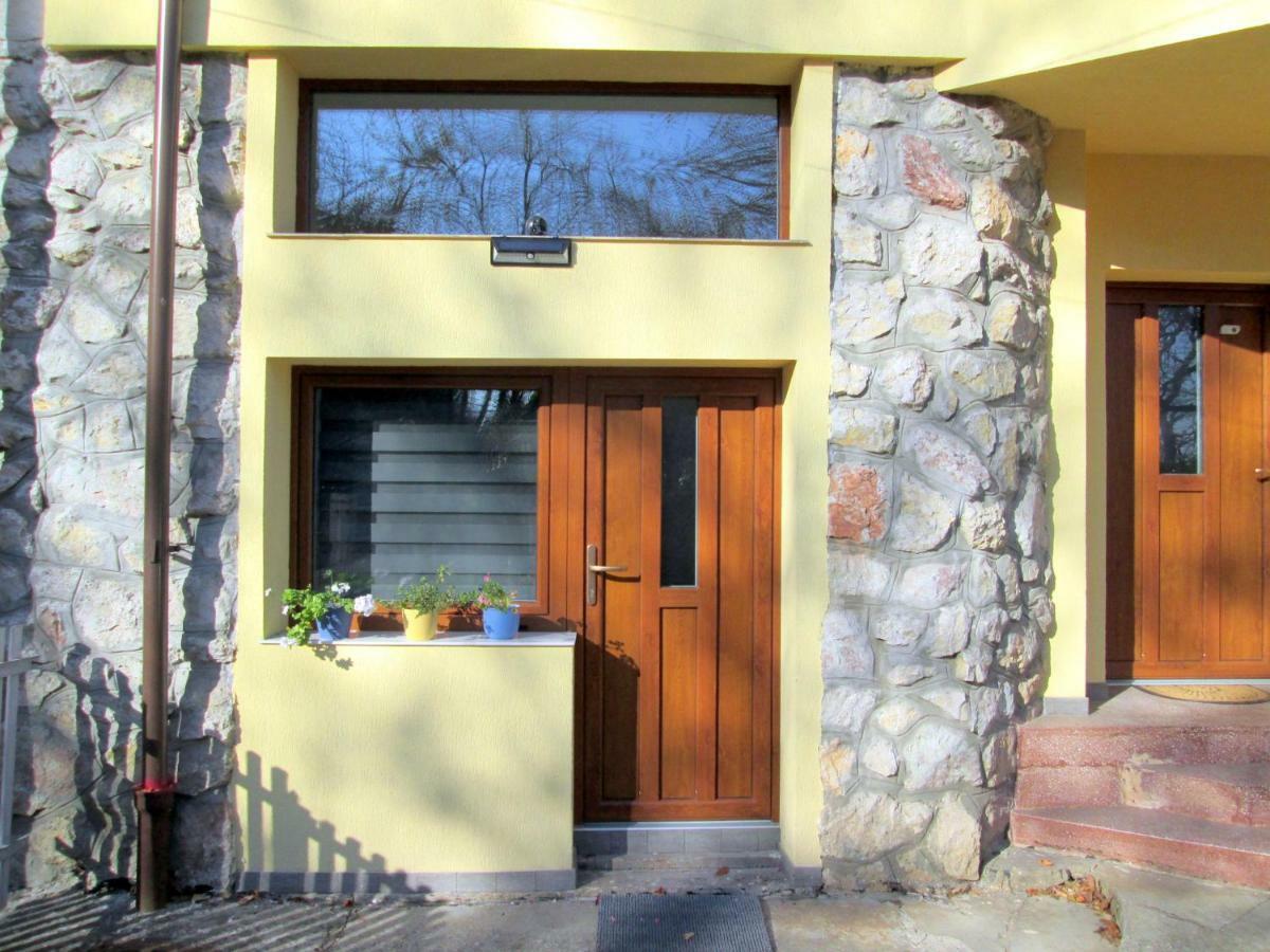 Liana 3* Brasov